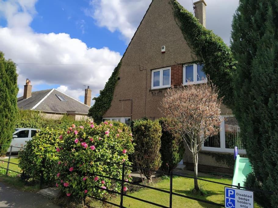 에든버러 Self Catering Studio Flat 아파트 외부 사진