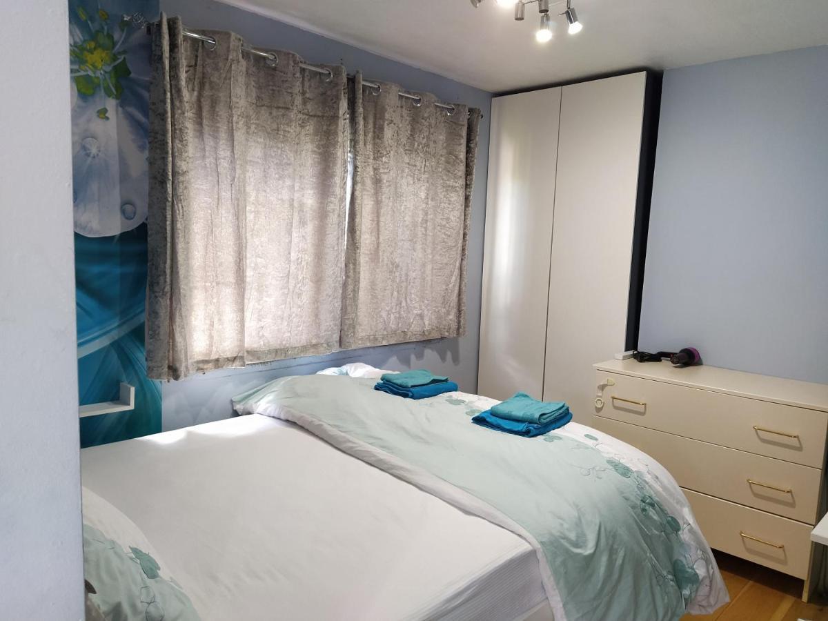 에든버러 Self Catering Studio Flat 아파트 외부 사진